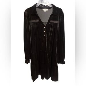 Umgee Black Velvet Long Sleeve Top
